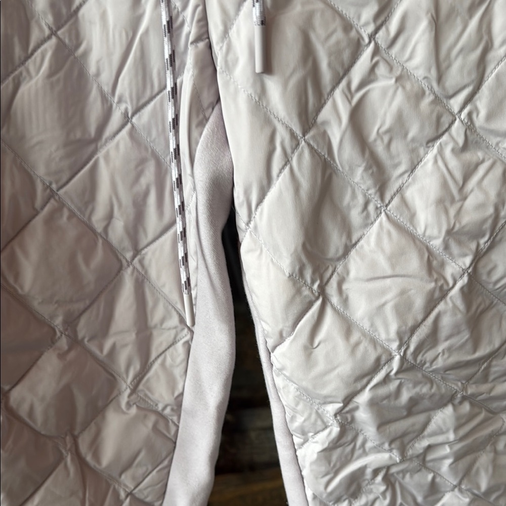 Athleta Cozy Rosey Lavender Sm zip Fleece Jacket and Quilted jogger Pants Set 8 - Picture 8 of 16